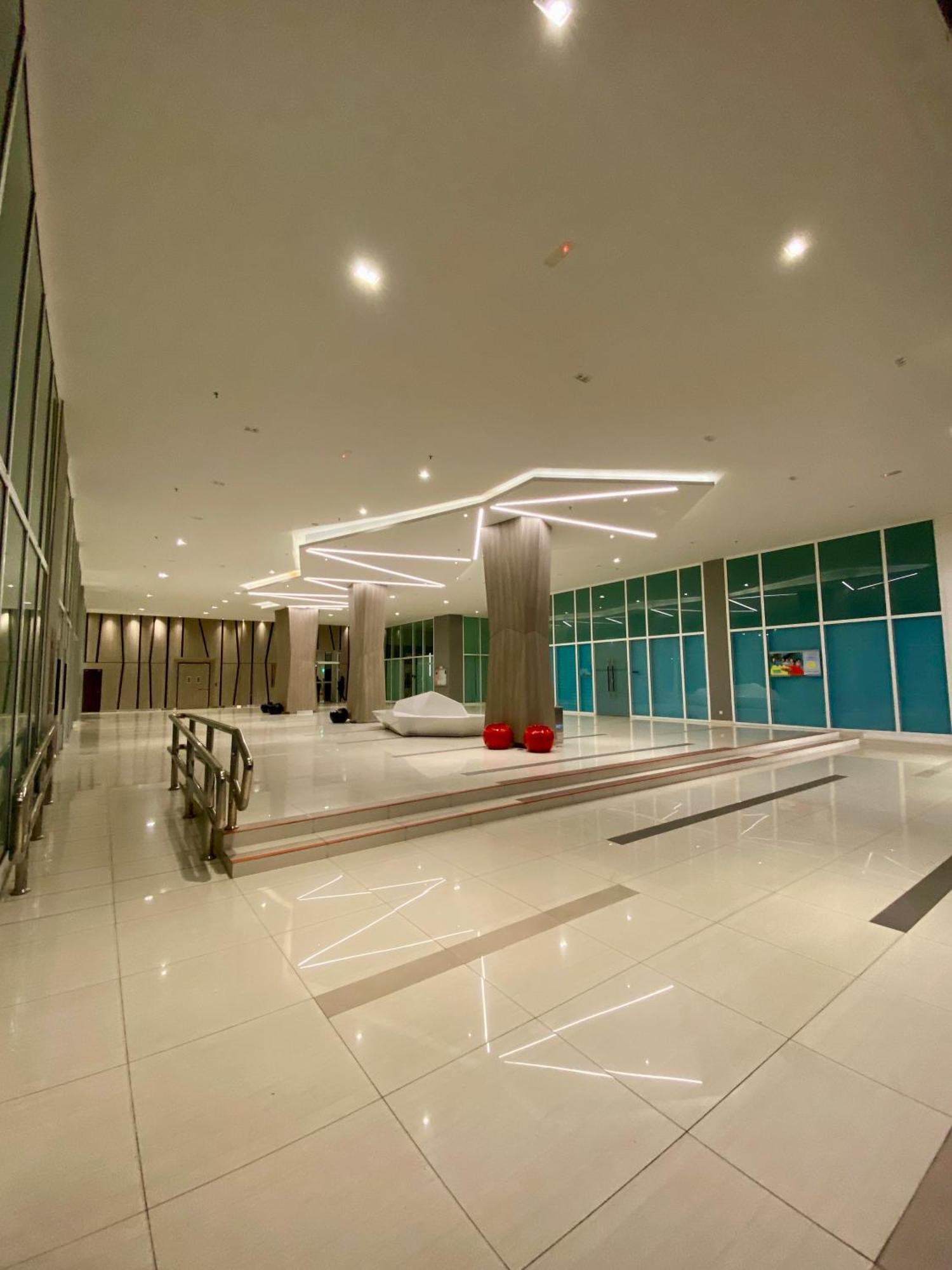 Infinite Pool! Room In Kuala Lumpur Exterior photo